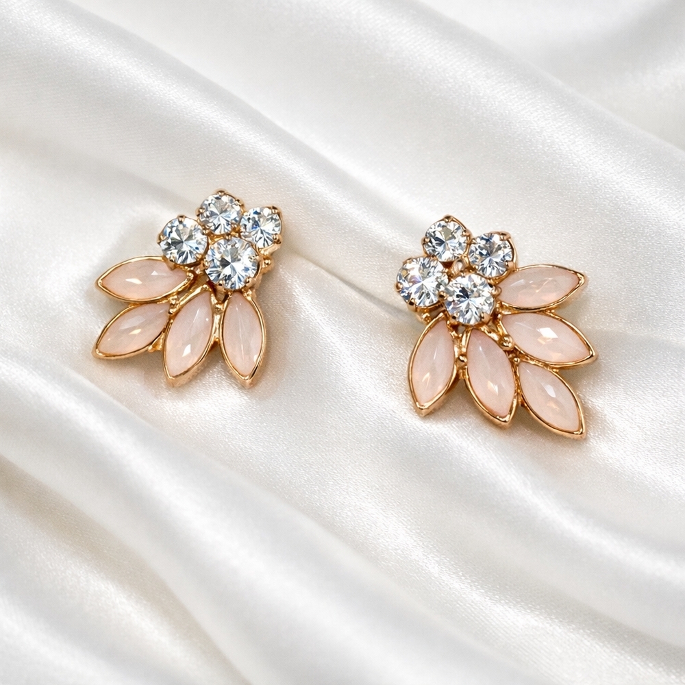 Gold Pink Floral Crystal Stud Earrings – Elegant Women’s Flower Fashion Jewelry